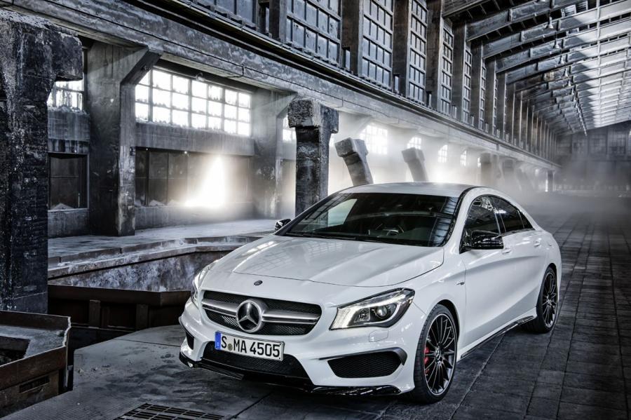  Mercedes-Benz CLA45 AMG 2014 года  (фото 34 из 110)
